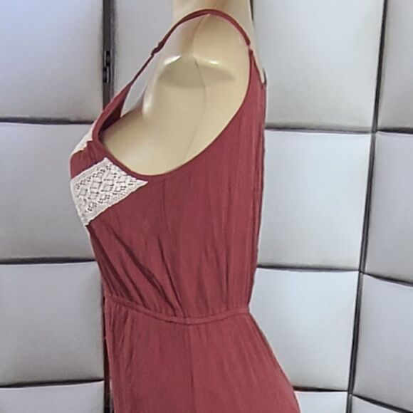 Spagehetti strap maxi dress  - Picture 3 of 11